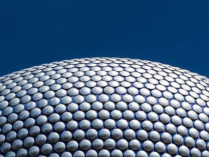 tło, tekstura, niebieski, Selfridges, birmingham, wzór, architektura, studio strzał, technologia, żadnych ludzi, metal, kolorowe tło, abstrakcyjny, powtórzenie, zbliżenie, kształt, w kolorze srebrnym, niebieskie tło, kształt geometryczny, wewnątrz, przemysł, nauka, tła, projekt, opieka zdrowotna i medycyna, stal, 5K, CC0, domena publiczna, darmowe zdjęcia
