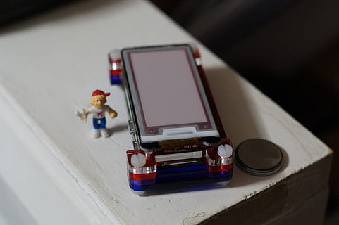 computadora, tecnología, monitor, sbc, frambuesa-pi, inalámbrico, nadie, adentro, mesa, vista de alto ángulo, naturaleza muerta, de cerca, creatividad, Arte y artesanía, tecnología inalámbrica, cultura de las artes y entretenimiento, grupo de objetos, representación, variación, producto de belleza, centrarse en primer plano, grupo mediano de objetos, elección, envase, maquillaje, 5K, CC0, dominio público, libre de derechos