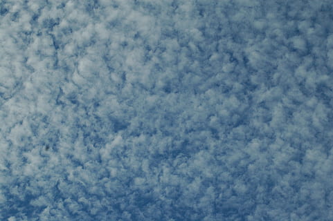 desktop, pattern, abstract, background, design, texture, color, sky, clouds, cloud - sky, backgrounds, no people, blue, cloudscape, fluffy, full frame, nature, beauty in nature, day, scenics - nature, tranquility, softness, outdoors, low angle view, idyllic, dramatic sky, meteorology, directly below, 2K, CC0, public domain, royalty free