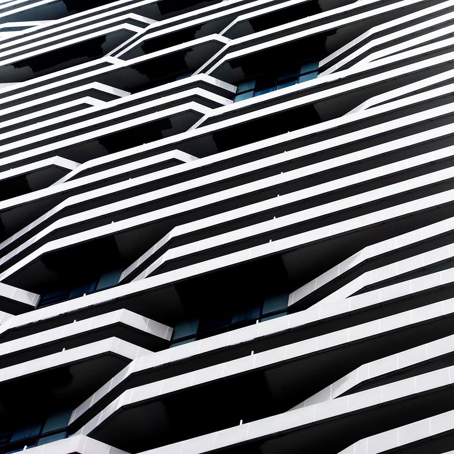 die Architektur, Gebäude, Infrastruktur, gestreift, Muster, keine Leute, Vollbild, Hintergründe, Tag, gebaute Struktur, Sonnenlicht, Nahansicht, Gebäudehülle, Schatten, Natur, draußen, Textil-, Wiederholung, Design, Stadt, Detail, in einer Reihe, 1080P