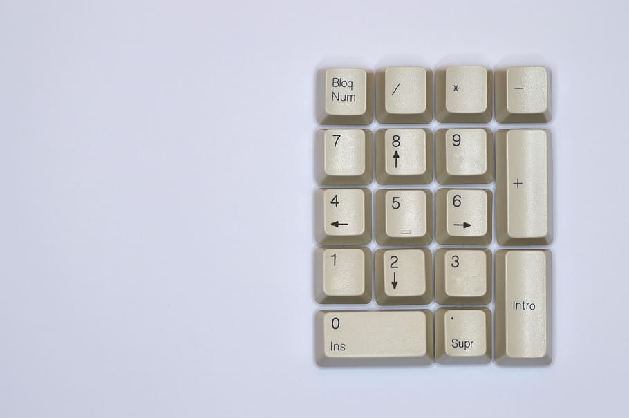 technologie, číslo, klávesnice, počítač, text, klíč, tlačítko, symbol, abeceda, Pozadí, charakter, podnikání, Internet, přístup, typografie, dopis, sdělení, mensaje, ks, pojem, online, síť, globální, moderní, technický, elektronický, obchod, tvořivý, počítačová klávesnice, počítačové vybavení, studio shot, klíč počítače, spojení, uvnitř, počítačovou část, nikdo, bílé pozadí, jednoduchost, vystříhnout, detail, kopie prostor, vysoký úhel pohledu, jeden objekt, 5K