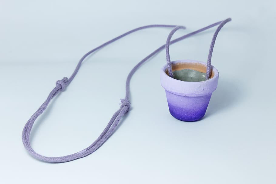 vaso, incolla, pianta, fatto a mano, girato in studio, sfondo bianco, in casa, cibo e bevande, avvicinamento, nessuno, viola, natura morta, bere, tazza, cibo, boccale, freschezza, rinfresco, emozione, concentrarsi sulle conoscenze acquisite, due oggetti, mangiare sano, bevanda calda, tazza di caffè, 2K