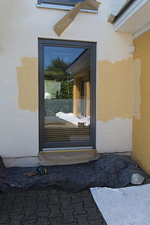 painter, colour sample, test, preparation, window, architecture, built structure, building exterior, building, day, no people, nature, entrance, house, door, sunlight, outdoors, wall - building feature, open, doorway, absence, glass - material, wall, residential district, 5K, CC0, public domain, royalty free