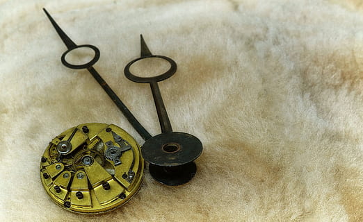 clock, movement, gears, nostalgia, pointer, close up, no people, time, indoors, antique, instrument of time, still life, key, accuracy, equipment, circle, geometric shape, close-up, metal, shape, man made, man made object, old, machine part, pocket watch, minute hand, 1080P, CC0, public domain, royalty free