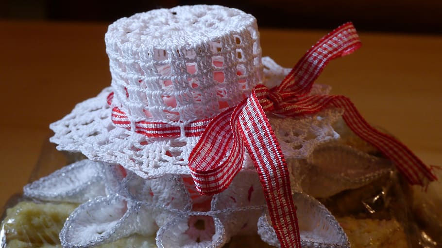 Paști, cadou, Paste Fericit, a închide, să se concentreze asupra primelor elemente, în interior, nici o persoana, iarnă, artă și sculptură, natură moartă, lână, mancare si bautura, creativitate, culoare alba, masa, Crăciun, textil, ambarcațiune, temperatura rece, model, reprezentare, 4K