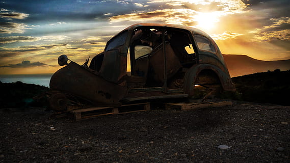 Auto, Oldtimer, Himmel, Transportmittel, Sonnenuntergang, Transport, wolke - himmel, verlassen, beschädigt, Natur, Land, heruntergewirtschaftet, obsolet, alt, Verschlechterung, Landfahrzeug, Ablehnen, Kraftfahrzeug, Feld, gebrochen, keine Leute, draußen, ruiniert, zerstört, 4K, CC0, gemeinfrei, lizenzfrei