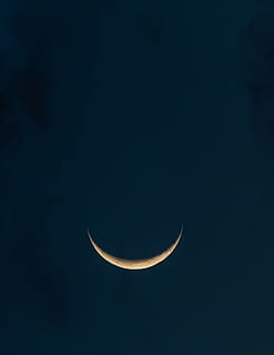 lluna creixent, lluna, naturalesa, a l'aire lliure, espai, univers, astronomia, espai exterior, nit, Estats Units, aigües caigudes, eclipsi, Eclipse de lluna, somriu, crecent, fons de pantalla, al matí, alba, luna, lunar, lluna plena, cel, creixent, bellesa a la natura, cap gent, còpia espai, fenomen natural, tranquil·litat, fosc, Mitja lluna, escena tranquil·la, vista d’angle baix, escenics - natura, color negre, astrologia, llum de la lluna, espai i astronomia, Lluna planetària, 2K, CC0, domini públic, lliure de regalies