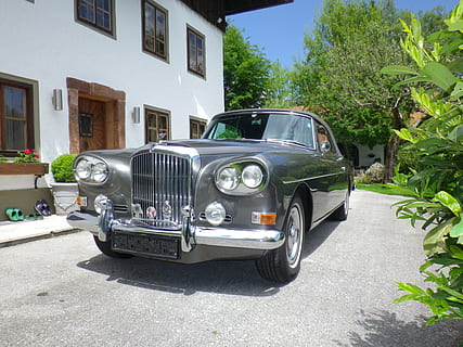 bentley, Old Timer, klassiek, wijze van transport, vervoer, auto, motorvoertuig, buitenkant van het gebouw, architectuur, landvoertuig, ingebouwde structuur, retro gestileerd, vintage auto, stad, dag, weg, gebouw, fabriek, natuur, zonlicht, boom, straat, buitenshuis, geen mensen, 4K, CC0, publiek domein, royaltyvrij