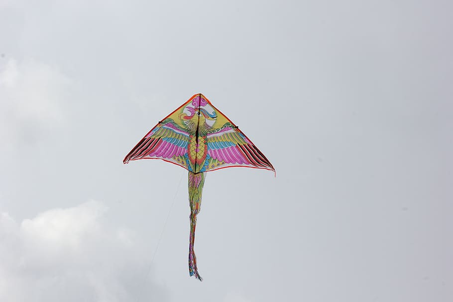 glente, himmel, skyer, vind, multi farvet, beskyttelse, natur, paraply, dag, sikkerhed, enkelt objekt, ingen mennesker, kreativitet, udendørs, kopiere plads, kite-toy, miljø, Kunst og håndværk, sjovt, flyvende, Midt i luften, dækker, 5K