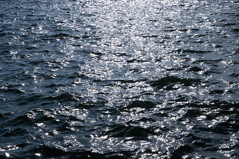 structuur, Golf, water, zee, waterkant, volledig kader, geen mensen, natuur, achtergronden, schoonheid in de natuur, buitenshuis, beweging, dag, golfde, hoge hoekmening, spatten, blauw, scenics - natuur, zonlicht, detailopname, puurheid, 5K, CC0, publiek domein, royaltyvrij