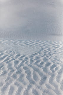 hvidt sand, jord, natur, udendørs, sand, tæppe, ørken, fotografering, Foto, vand, krusning, sne, fugl, dyr, ørn, sport, bold, golf, golfbold, ingen mennesker, mønster, ro, dag, skønhed i naturen, himmel, scenics - natur, hvid farve, rolig scene, Klit, landskab, strand, baggrunde, tæt på, sollys, klima, tørt klima, 8K, CC0, offentligt domæne, royaltyfrie