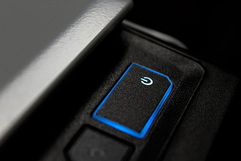 tecnologia, computer, interruttore, Torre, avvicinamento, connessione, tecnologia wireless, tasto del computer, comunicazione, parte del computer, attrezzatura informatica, nessuno, tastiera del computer, tastiera, in casa, singolo oggetto, accessibilità, vista dall'alto, premi il bottone, messa a fuoco selettiva, colore nero, questioni sociali, Alimentazione elettrica, 5K, CC0, dominio pubblico, privo di copyright