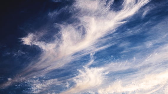 Wolken, Blau, Himmel, wolke - himmel, Schönheit in der Natur, Natur, Szenen - Natur, Hintergründe, keine Leute, Wolkengebilde, Dramatischer Himmel, Flachwinkelansicht, Wind, Umgebung, Ruhe, draußen, wispy, weiße Farbe, Meteorologie, Klima, abstrakte Hintergründe, 5K, CC0, gemeinfrei, lizenzfrei