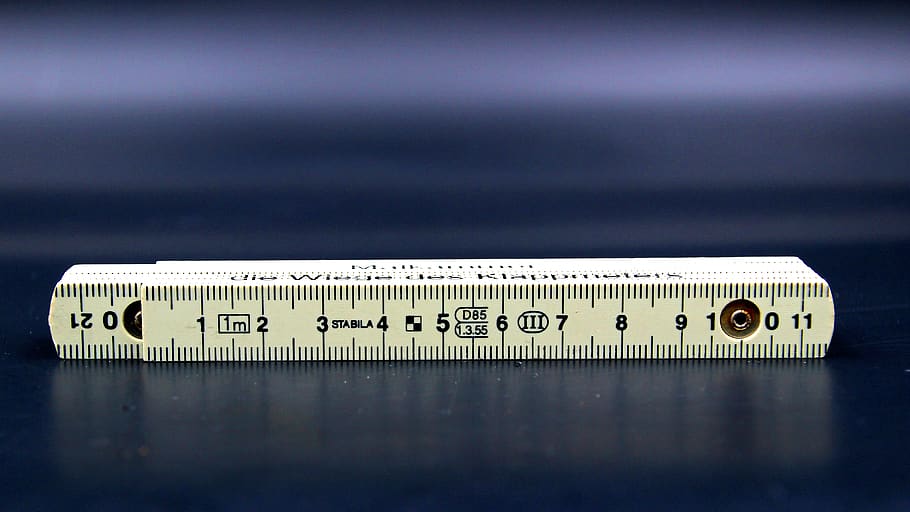 escala, centímetres, mesurar, nombre, instrument de mesura, cap gent, sol objecte, primer pla, a l'interior, precisió, natura morta, termòmetre, taula, tir de l'estudi, metall, temperatura, comunicació, salut i medicina, regle, centrar-se en primer pla, mesurament, equipament, acer, 4K
