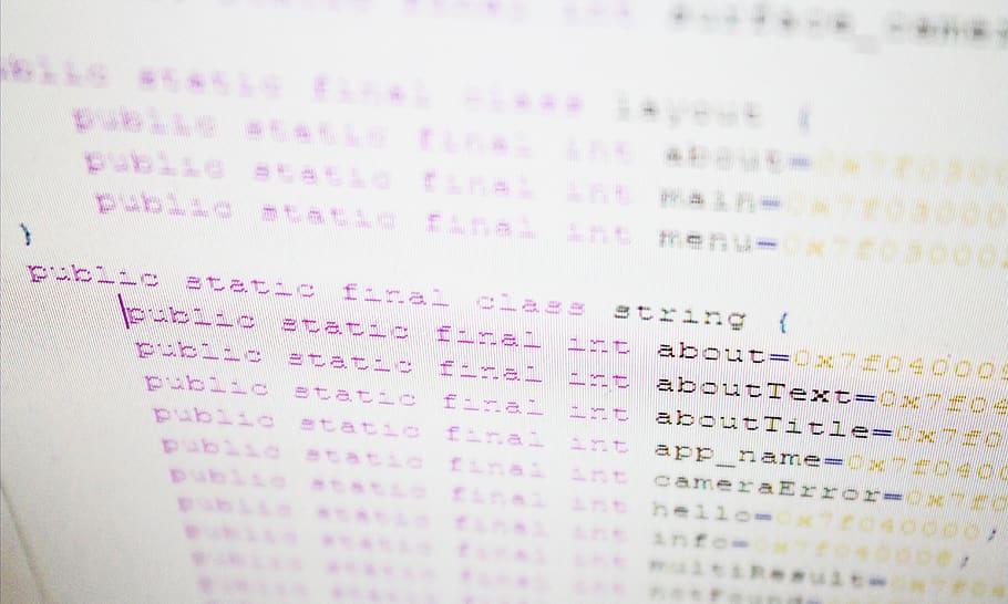 programació, codi font, ordinador, desenvolupament, programari, marc complet, text, primer pla, comunicació, fons, enfocament selectiu, guió occidental, paper, cap gent, dades, a l'interior, tecnologia, negocis, educació, multicolor, color rosa, monitor d’ordinador, nombre, missatge, 5K