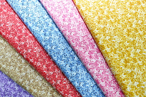 patchwork, væv, Print, florida, multi farvet, baggrunde, tæt på, fuld ramme, mønster, indendørs, ingen mennesker, variation, valg, stilleben, stribet, studio skud, tekstil, mad, i en række, lyserød farve, gul, direkte over, form, orange farve, 2K, CC0, offentligt domæne, royaltyfrie