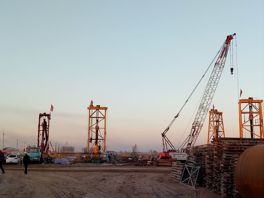 Industrie, Kran, Maschine, rig, Himmel, Maschinen, Kran - Baumaschinen, klarer Himmel, Baugewerbe, die Architektur, Entwicklung, Baustelle, Natur, kopieren sie platz, gebaute Struktur, Baumaschinen, Tag, keine Leute, draußen, Geschäft, Transport, Land, industrielle Ausrüstung, 4K