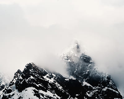 sort bjerg, natur, bjerg, udendørs, bjergkæde, spids, is, sne, vejr, gletscher, himmel, tåge, landskab, Sky, fritids aktiviteter, eventyr, plante, plateau, sport, vinter, kold temperatur, skønhed i naturen, scenics - natur, dag, ro, ikke-urbane scene, ingen mennesker, rolig scene, miljø, snedækket bjerg, klippe, bjergtop, ekstremt vejr, 4K, CC0, offentligt domæne, royaltyfrie