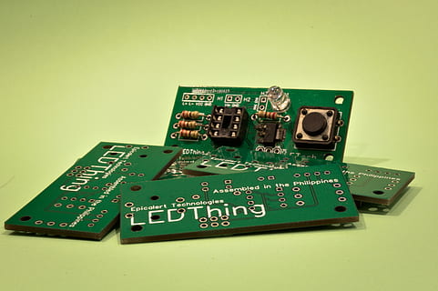pcb, électronique, circuit, planche, des ordinateurs, circuits, numérique, composant, puce, imprimé, La technologie, prise de vue en studio, à l'intérieur, personne, puce informatique, fond coloré, couleur verte, Industrie électronique, la communication, lien, nature morte, circuit imprimé, ordinateur, équipement informatique, table, équipement, fermer, texte, complexité, fond vert, 4K, CC0, domaine public, libre de droits