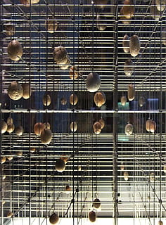patró, indústria, tecnologia, in, resum, endins, gàbia, metall, cap gent, quadrícula, graella, reixa metàl·lica, a l'interior, marc complet, fons, dia, gran grup d'objectes, vista d’angle baix, animals en captivitat, primer pla, naturalesa, animal, menjar i beguda, menjar, 1080P, CC0, domini públic, lliure de regalies