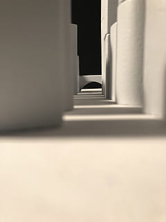 perspectieven, schaduw, architectuur, geen mensen, binnenshuis, in een rij, selectieve aandacht, richting, perspectief verminderen, de weg vooruit, dag, zuilengang, afwezigheid, zonlicht, gebouw, gang, kopie ruimte, ingebouwde structuur, herhaling, architectonische kolom, natuur, oppervlakteniveau, gangpad, zuilengalerij, 4K, CC0, publiek domein, royaltyvrij