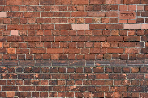 ladrillo, textura, pared, modelo, piedra, ladrillos, albañilería, bloques, cemento, estructura, edificio, mortero, arquitectura, rojo, decorativo, antiguo, vendimia, construcción, pared de ladrillo, pared - característica de la construcción, fotograma completo, antecedentes, estructura construida, nadie, texturizado, marrón, erosionado, Material de construcción, repetición, exterior del edificio, día, arreglo, al aire libre, efecto texturizado, 4K, CC0, dominio público, libre de derechos