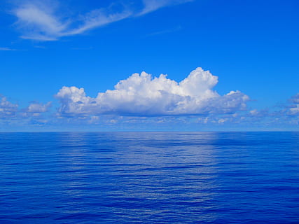 samudra, awan, biru, langit, refleksi, laut, scenics - alam, air, awan - langit, keindahan di alam, cakrawala di atas air, horison, adegan yang tenang, ketenangan, idilis, tidak ada orang, alam, pemandangan laut, tepi laut, latar belakang, hari, di luar rumah, kelembutan, 2K, CC0, domain publik, bebas royalti