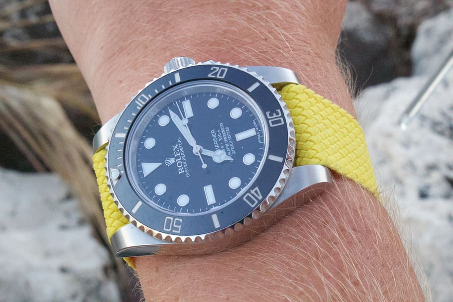 temps, rellotge, Rolex, estiu, veure, temporitzador, precisió, rellotge de polsera, mà, negocis, part del cos humà, mà humana, part del cos, primer pla, una persona, adult, homes, canell, membre, celebració, articulació humana, estils de vida, centrar-se en primer pla, extremitat humana, dit, accessori personal, braç humà, Minuta, 5K
