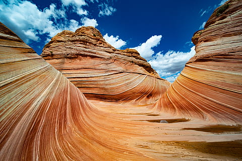 klippeformationer, natur, udendørs, bjerg, coyote buttes, bølgen, dyr, fugl, USA, dal, rød rock, vandring, jord, canyon, ørken, plateau, sand, mesa, landskab, ødemark, rock-objekt, klippe, rock formation, solid, skønhed i naturen, geologi, scenics - natur, sky - himmel, fysisk geografi, ikke-urbane scene, rejsemål, himmel, rejse, miljø, ro, sandsten, dag, eroderet, ingen mennesker, bjergkæde, lagdelt, klima, tørt klima, 8K, CC0, offentligt domæne, royaltyfrie