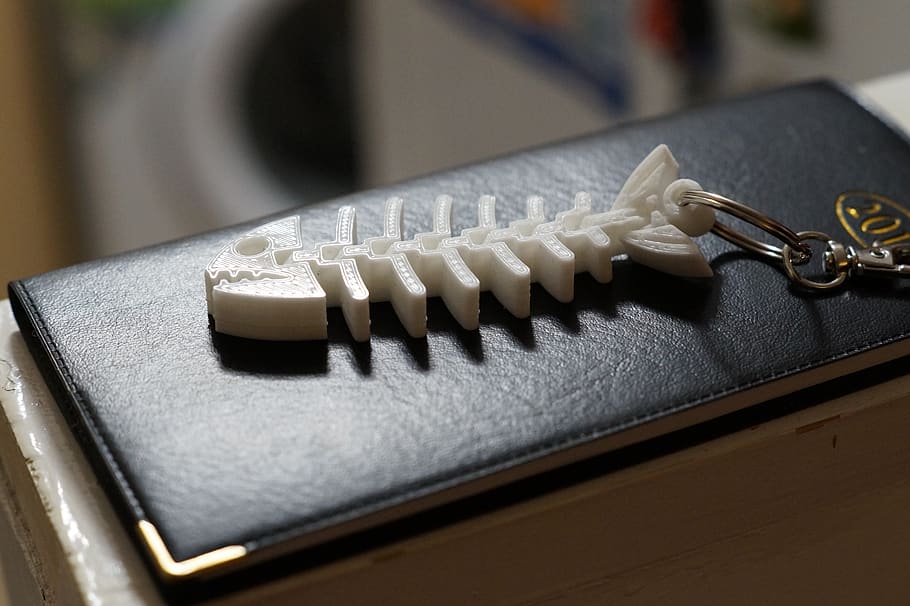textura, detailní, 3D tisk, Ryba, uvnitř, detail, technologie, nikdo, selektivní zaměření, zařízení, hudba, zaměřit se na popředí, stůl, pracovního nástroje, spojení, člověk objekt, kov, muž, boční pohled, dovednost, stroje, zdravotnictví a lékařství, zdraví zubů, stálý život, zásobník, stomatologické vybavení, malá skupina objektů, 5K