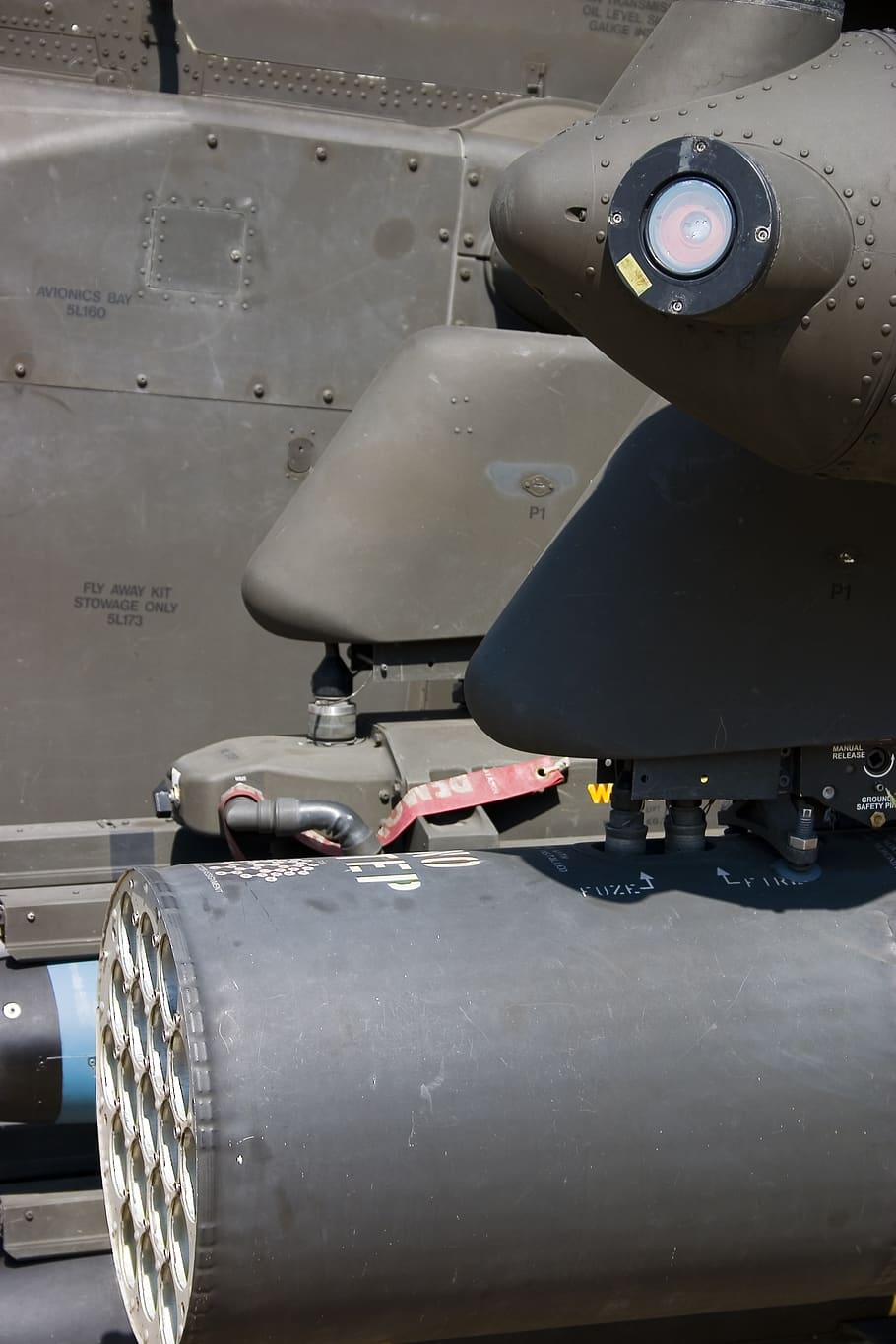apache, helicòpter, lluitador, manera de transport, transport, avió, militar, exèrcit, conflicte, forces Armades, guerra, lluita, dia, vehicle aeri, metall, cap gent, arma, tanc blindat, avió militar, a l'aire lliure, marina, motor, indústria aeroespacial, govern, 2K
