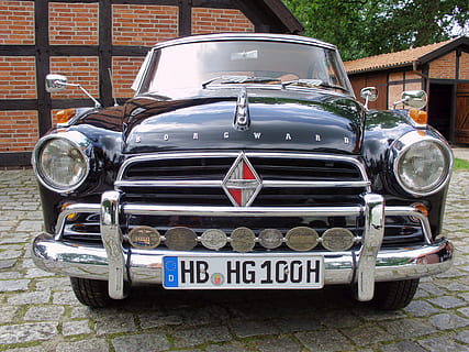 borgward, viejo contador de tiempo, auto, clásico, vehículo terrestre, modo de transporte, coche, estilo retro, Vehículo de motor, transporte, texto, auto antiguo, día, faro, arquitectura, metal, estacionario, al aire libre, ciudad, vista frontal, escritura occidental, calle, vendimia, cromo, color plateado, 4K, CC0, dominio público, libre de derechos
