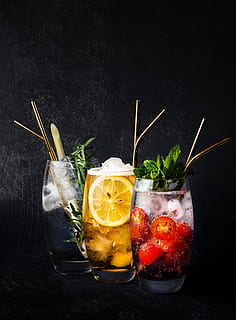 Getränk, Alkohol, Cocktail, Mojito, Topfpflanze, Krug, Vase, Pflanze, Keramik, Kräuter, Pflanzer, Lebensmittel, Burger, Minze, Limonade, Glas, Polster, Kissen, Kelch, Essen und Trinken, Obst, Erfrischung, Trinkglas, Haushaltsausstattung, Zitrusfrucht, Kraut, gesundes Essen, Minzblatt - kulinarisch, Blatt, kalte Temperatur, Strohhalm, Zitrone, Stroh, keine Leute, schwarzer Hintergrund, Garnierung, Rum, Orange, 5K, CC0, gemeinfrei, lizenzfrei