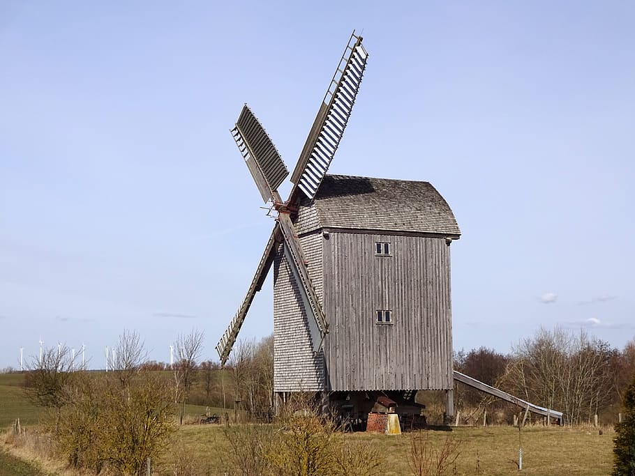 Windmühle, Bauernhof, Wind, Mühle, alternative Energie, erneuerbare Energie, Windkraftanlage, Windkraft, Turbine, Umgebung, Umweltschutz, Kraftstoff- und Stromerzeugung, Himmel, Land, traditionelle Windmühle, Landschaft, die Architektur, Natur, Feld, gebaute Struktur, Pflanze, ländliche Szene, Tag, Gras, draußen, keine Leute, 4K