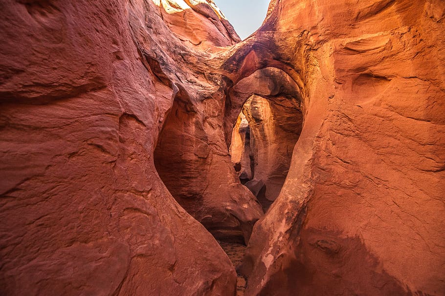 natura, all'aperto, montagna, valle, canyon, elefante, animale, mammifero, paesaggio, cuore, doppio arco, sbirciare un canyon di slot boo, roccia rossa, canyon della scanalatura, Esplorare, utah meridionale, Utah, fessura, grotta, roccia, roccia - oggetto, formazione rocciosa, solido, geologia, geografia fisica, arenaria, nessuno, destinazioni di viaggio, scena non urbana, viaggio, bellezza nella natura, Inquadratura dal basso, eroso, giorno, scenics - natura, la tranquillità, Marrone, clima arido, 5K