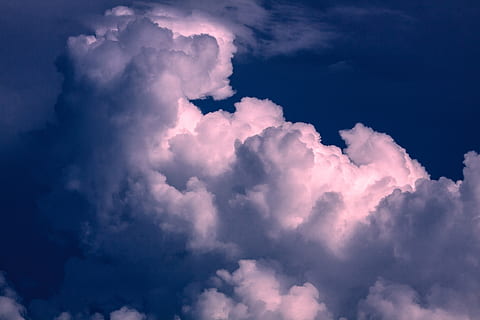 Wolken, Himmel, Natur, dramatisch, Kumuluswolken, Wolkenberg, wolke - himmel, Schönheit in der Natur, Szenen - Natur, Wolkengebilde, Ruhe, ruhige Szene, idyllisch, Hintergründe, keine Leute, flauschige, Dramatischer Himmel, Flachwinkelansicht, bedeckt, Blau, draußen, Tag, Meteorologie, Weichheit, 4K, CC0, gemeinfrei, lizenzfrei