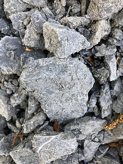 sten-, klippe, rau, struktur, solid, rock-objekt, ingen mennesker, natur, tæt på, fuld ramme, tekstureret, dag, baggrunde, udendørs, grå, ru, sten - objekt, direkte over, geologi, høj vinkel visning, dyr i naturen, vækst, plante, lichen, 4K, CC0, offentligt domæne, royaltyfrie