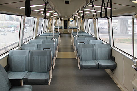 bart, auto, interiér, vlak, tranzit, místa k sezení, prázdný, dojíždět, metro, přeprava, sedadla, interiér vozidla, sedadlo, sedadlo vozidla, veřejná doprava, způsob dopravy, železniční dopravy, absence, okno, vlak - vozidlo, nikdo, osobní vlak, uvnitř, cestovat, sklo - materiál, den, interiér vlaku, průhledný, vlak metra, ulička, železniční vůz, 4K, CC0, veřejná doména, bez autorských práv