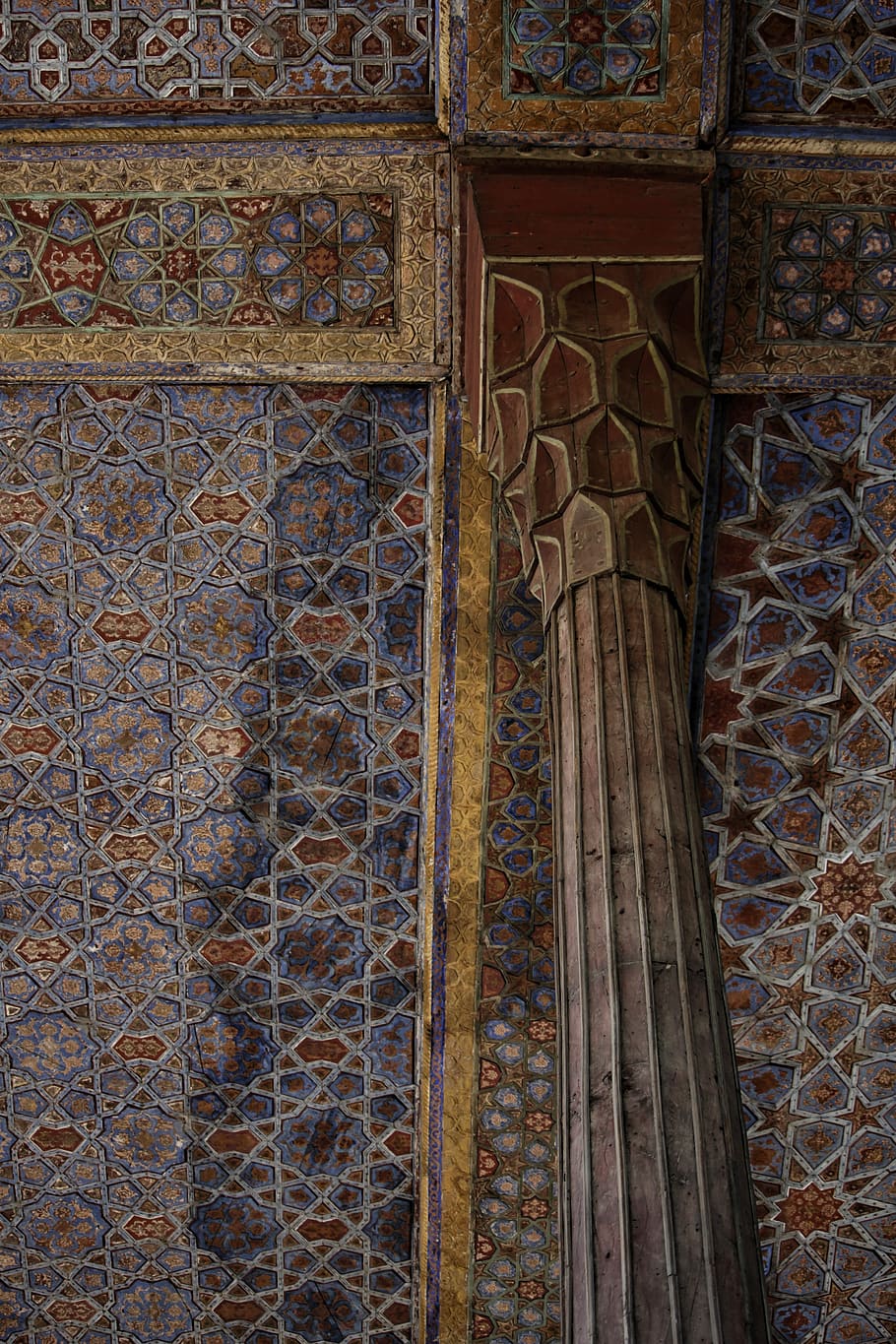 desktop-, model, vechi, decor, arhitectură, perete, epocă, stil, antic, clădire, culoare, lemn, artă, interior, construită, nici o persoana, istorie, trecutul, exteriorul clădirii, zi, vedere unghiulară joasă, religie, arc, montare pe perete, proiecta, lăcaș de cult, credință, metal, coloană arhitecturală, bogat ornamentat, model floral, tavan, 5K