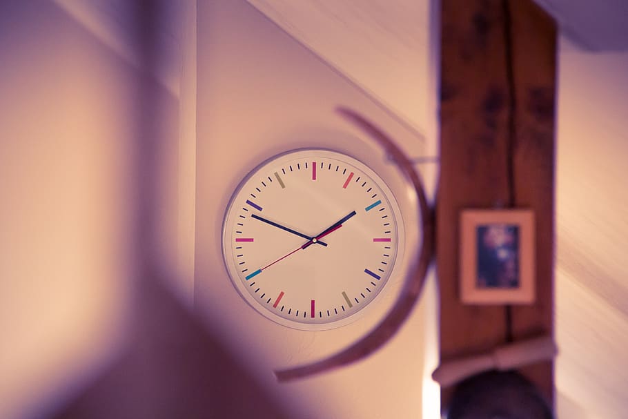 temps, objecte, veure, rellotge, hores, minut, data límit, blanc, símbol, compte enrere, alarma, segon, disseny, negocis, cercle, modern, paret, rodó, estil, focus, mínim, màquina, precisió, a l'interior, instrument del temps, nombre, rellotge de mà, Minuta, cap gent, rellotge de paret, enfocament selectiu, funció de construcció de parets, primer pla, sol objecte, temporitzador, tecnologia, forma geomètrica, comprovant l’hora, 5K