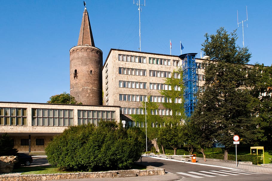 opole, costruzione, Torre, architettura, esterno dell'edificio, struttura costruita, pianta, albero, città, cielo, natura, blu, strada, destinazioni di viaggio, il passato, nessuno, storia, cielo sereno, edificio per uffici esterno, mezzi di trasporto, all'aperto, grattacielo, 4K