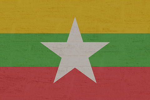 Myanmar, flaga, kształt, żadnych ludzi, kształt gwiazdy, znak, czerwony, biały kolor, zbliżenie, zielony kolor, porozumiewanie się, symbol, funkcja budowy ścian, architektura, dzień, pełna ramka, wewnątrz, kolor pomarańczowy, Miasto, tła, sztuki i rzemiosła, 1080P, CC0, domena publiczna, darmowe zdjęcia