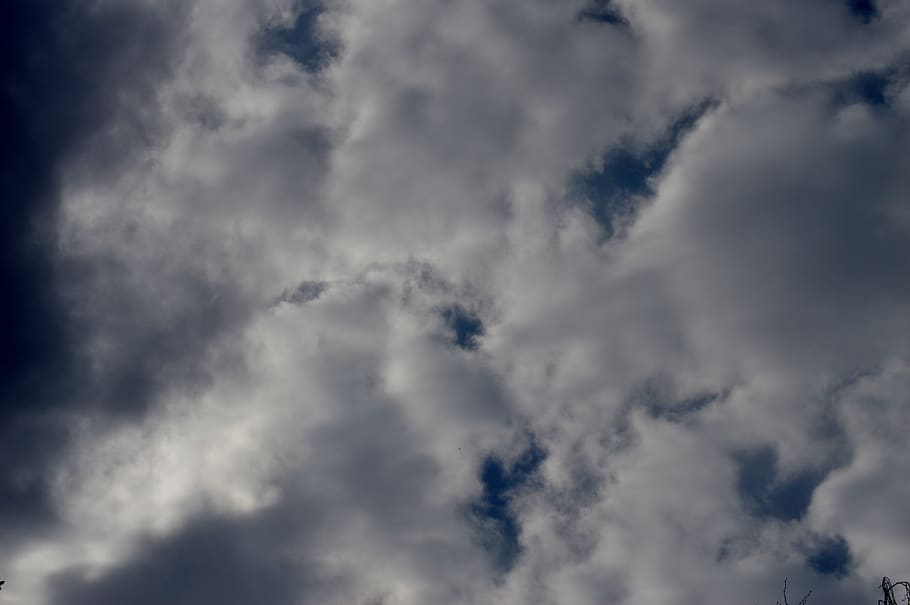 cel, núvols, fons, núvol - cel, bellesa a la natura, cloudscape, cap gent, tempesta, escenics - natura, vista d’angle baix, naturalesa, cel dramàtic, núvol, tranquil·litat, núvol de tempesta, cel malhumorat, dia, a l'aire lliure, fosc, vent, ominós, meteorologia, poder a la natura, directament a sota, 5K