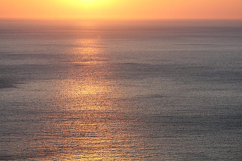 posta de sol, mar, Sol ponent, aigua, cel, tranquil·litat, horitzó, bellesa a la natura, escena tranquil·la, escenics - natura, horitzó sobre l’aigua, naturalesa, color taronja, reflexió, cel dramàtic, idíl·lic, cap gent, llum solar, paisatge marí, núvol - cel, a l'aire lliure, sol, 5K, CC0, domini públic, lliure de regalies