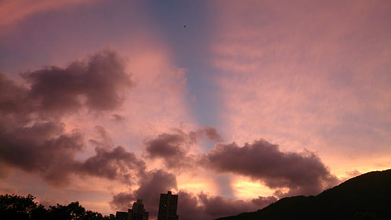 gökyüzü, bulutlar, cloudscape, hava, bulutlu, parıltı, Hongkong, bulut - gökyüzü, doğada güzellik, mimari, doğa, dramatik gökyüzü, gün batımı, dış yapı, siluet, insansız, çevre, manzaralar - doğa, yapılı yapı, Kent, peyzaj, fırtına, huzur, bina, açık havada, kirlilik, Cityscape, doğadaki güç, 4K, CC0, kamu malı, telif ücretsiz