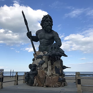statue, neptune, himmel, skulptur, Kunst og håndværk, sky - himmel, menneskelig repræsentation, vand, repræsentation, hav, natur, kreativitet, dag, mandlig lighed, ingen mennesker, håndværk, strand, rejsemål, lav vinkel visning, jord, 2K, CC0, offentligt domæne, royaltyfrie