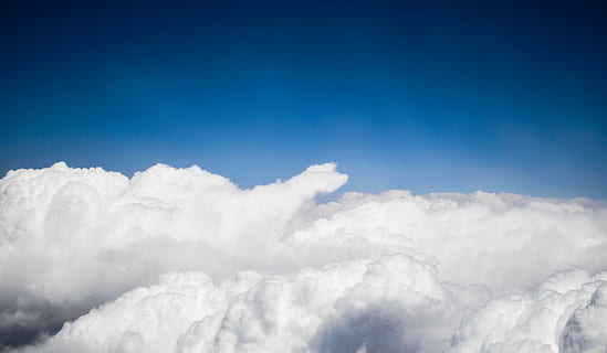 cielo, nube, blu, finestra piana, nuvola - cielo, bellezza nella natura, scenics - natura, Colore bianco, nessuno, la tranquillità, giorno, natura, scena tranquilla, idilliaco, soffice, all'aperto, Cloudscape, morbidezza, atmosfera, copia spazio, Inquadratura dal basso, sfondi, sopra, meteorologia, 4K, CC0, dominio pubblico, privo di copyright