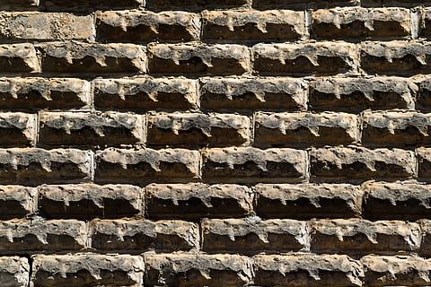 model, piatră, perete, cărămidă, exterior, fundal, zid de cărămidă, fundal de perete din cărămidă, textură, clădire, ciment, suprafaţă, vechi, arhitectură, în vârstă de, constructie, grunge, bloc, zidărie, perete de piatra, structura, urban, arhitect, maro, erodate, solid, cadru complet, fundaluri, texturată, nici o persoana, construită, montare pe perete, zi, a închide, repetiţie, în aer liber, stare brută, consecutiv, beton, exteriorul clădirii, texturat efect, 5K, CC0, domeniu public, fără drepturi de autor