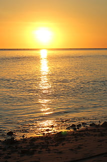 sun, sunset, reflection, sea, sky, water, beauty in nature, scenics - nature, tranquility, tranquil scene, horizon over water, horizon, land, beach, sunlight, orange color, idyllic, nature, no people, outdoors, 5K, CC0, public domain, royalty free