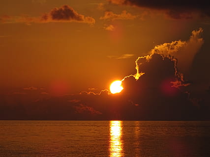 sun, the setting sun, clouds, night, water, sky, beauty in nature, scenics - nature, cloud - sky, sea, tranquility, sunset, tranquil scene, nature, waterfront, idyllic, reflection, horizon over water, horizon, no people, orange color, outdoors, 5K, CC0, public domain, royalty free
